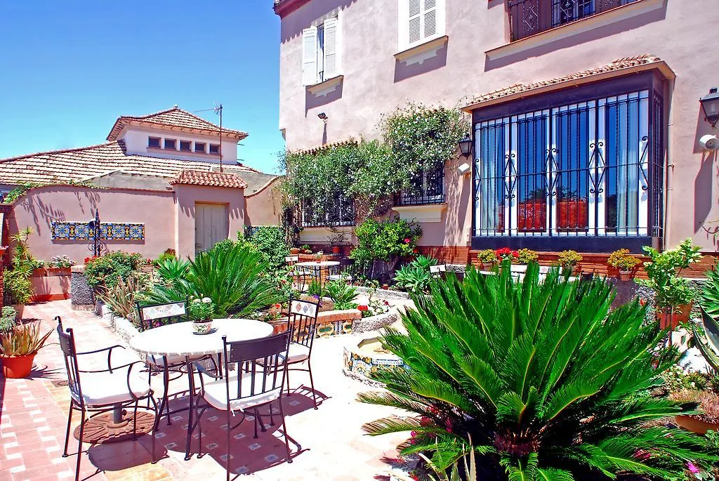 Casa Monte Victoria Malaga 2*,
