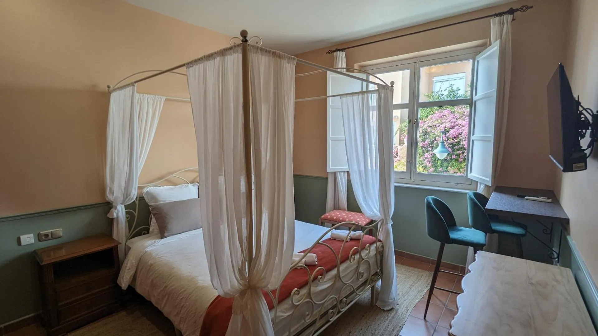 ** Hotel Casa Monte Victoria Malaga Spain